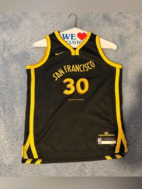 Nike Golden State Warriors Stephen Curry City Edition Swingman Jersey Youth L